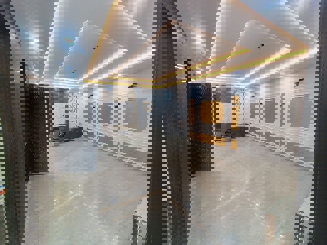 4 BHK + Servant Room 360 Sq.Yd. Builder Floor in TDI The Grand Retreat