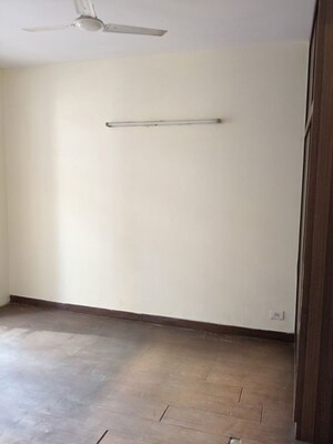 Room in 3 BHK Apartment at Mahagun Mywoods, Sector 16c Greater Noida – for Rent