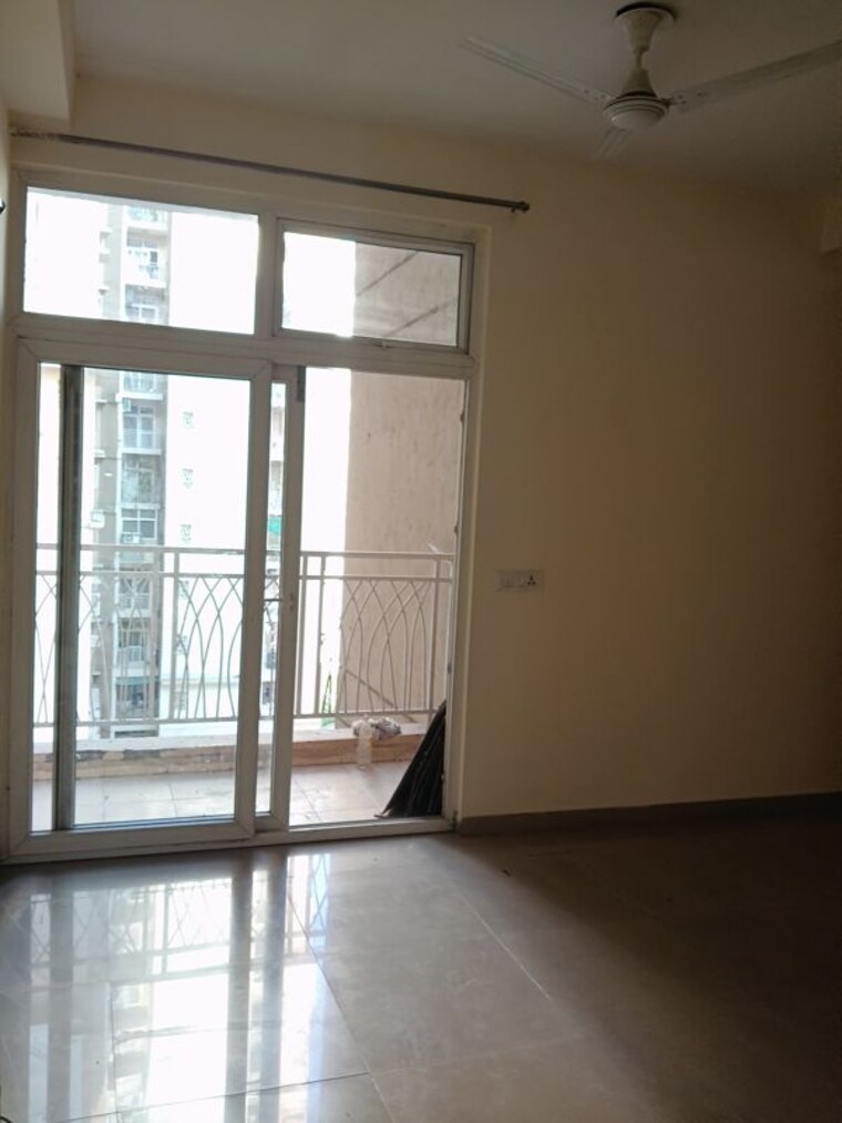 Room, mahagun-mywoods 3 Bedroom 1235 Sq.Ft. Apartment In Sector 16c Greater Noida Greater Noida 10112203