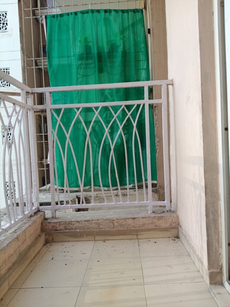 Balcony, mahagun-mywoods 3 Bedroom 1235 Sq.Ft. Apartment In Sector 16c Greater Noida Greater Noida 10112203