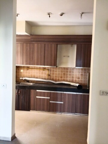 Furnished Amenities in 3 BHK Apartment at Mahagun Mywoods, Sector 16c Greater Noida – for Rent