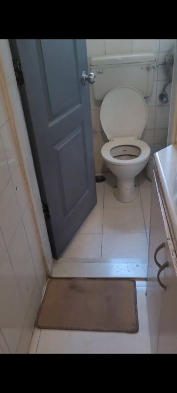 Master Bedroom in 1 BHK Apartment at Maimoon Apartment, Prabhadevi – for Rent