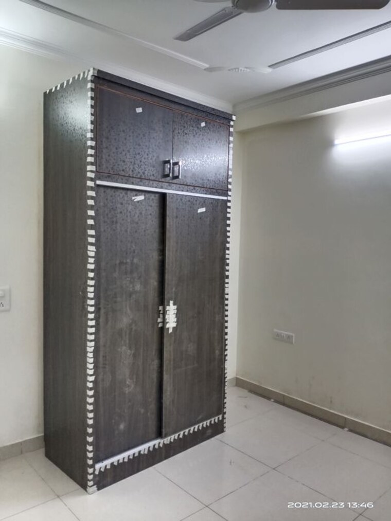 Room, vasant kunj 3 Bedroom 1200 Sq.Ft. Builder Floor In Vasant Kunj Delhi 10099742