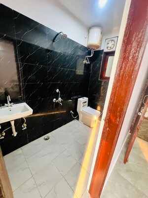 Master Bedroom in 1 BHK Apartment at Saket – for Rent