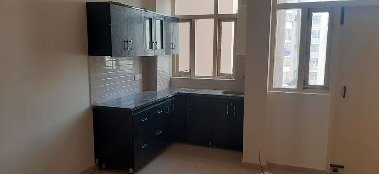 Kitchen, auric-city-homes 3 Bedroom 672 Sq.Ft. Apartment In Sector 82 Faridabad 10112278