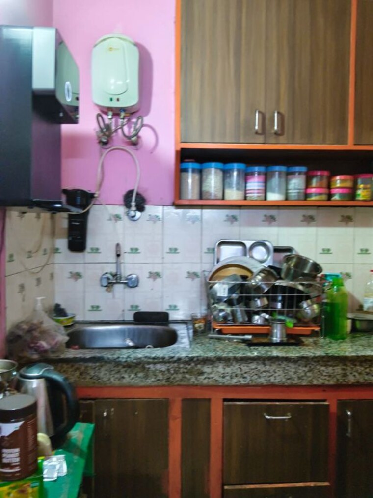 Kitchen, mehrauli 1 Bedroom 45 Sq.Yd. Apartment In Mehrauli Delhi 10105762