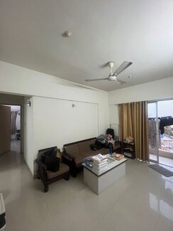 1 BHK Apartment For Rent in Amanora Desire Tower
