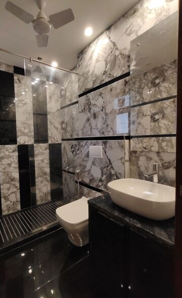 Bathroom in 3 BHK Builder Floor at SS Mayfield Gardens, Sector 51 – for Sale