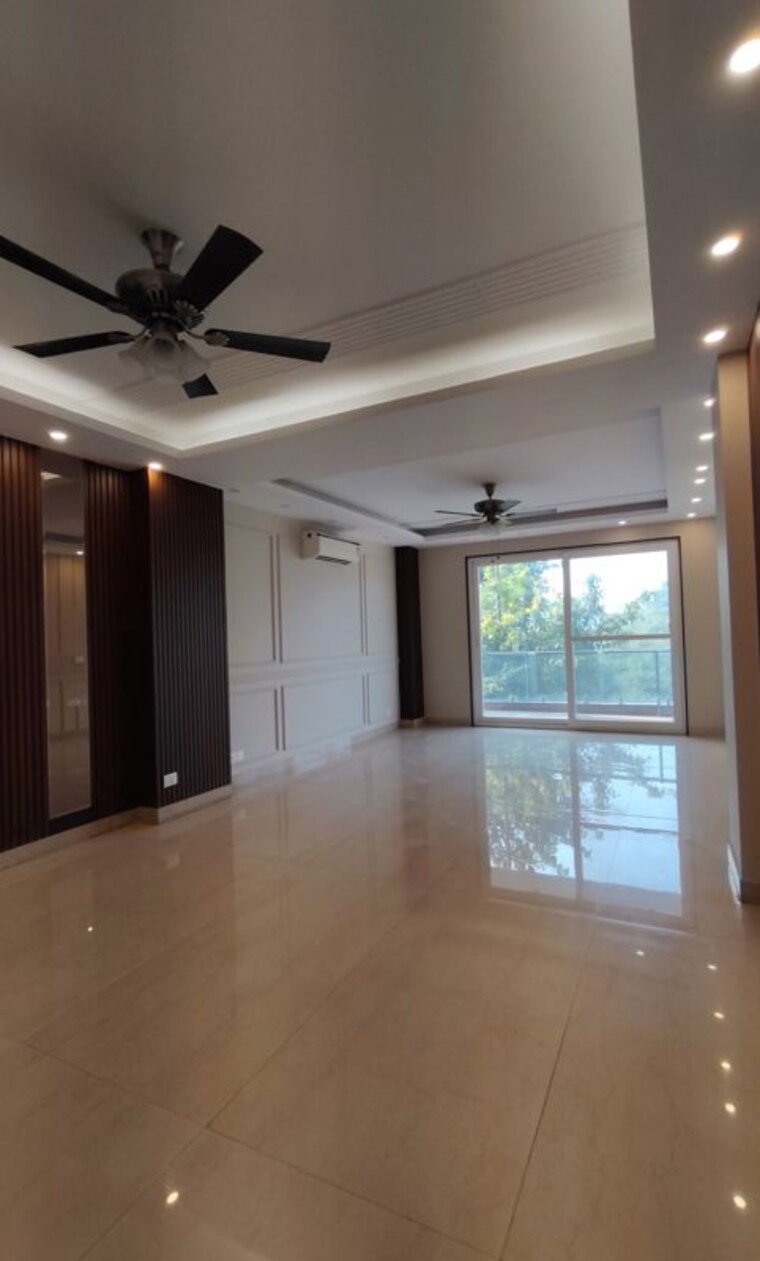 Room, ss-mayfield-gardens 3 Bedroom 2160 Sq.Ft. Builder Floor In Sector 51 Gurgaon 10112456