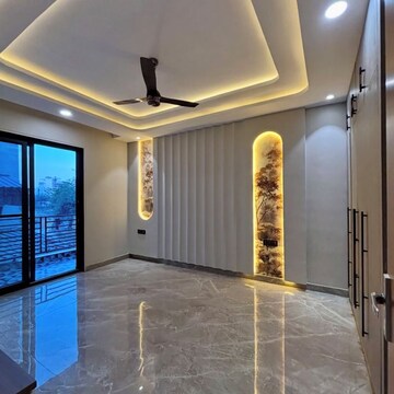 Bedroom in 3 BHK Builder Floor at New Industrial Township 5 – for Sale