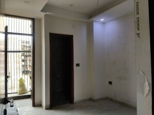  2 BHK Builder Floor at Sector 73 – for Sale