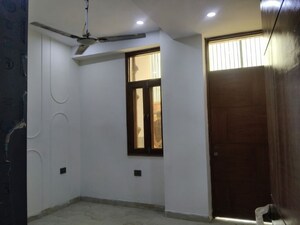  2 BHK Builder Floor at Sector 73 – for Sale