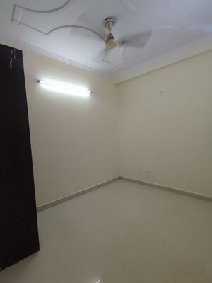 Room in 2 BHK Apartment at Saket – for Rent