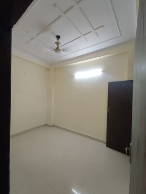 Room in 2 BHK Apartment at Saket – for Rent