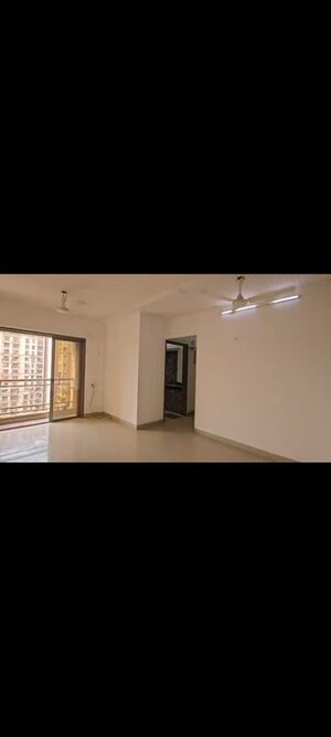 Room in 2 BHK Apartment at Madhav Palacia, Ghodbunder Road – for Rent