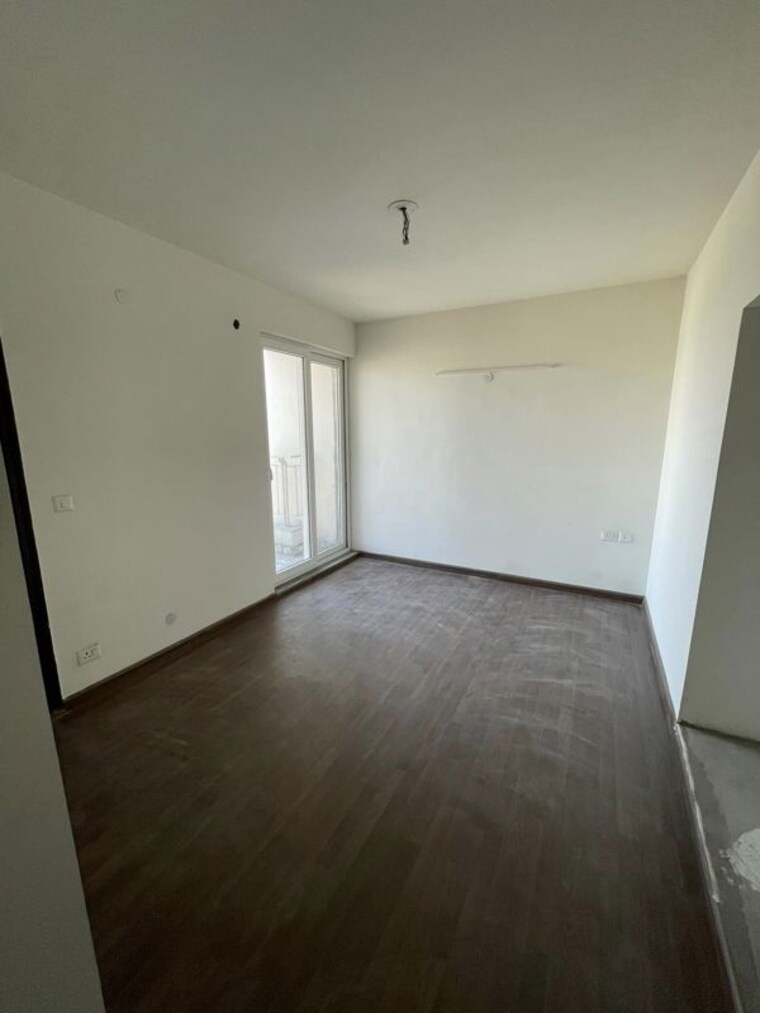 Room, bptp-discovery-park 2 Bedroom 1259 Sq.Ft. Apartment In Sector 80 Faridabad 10112574