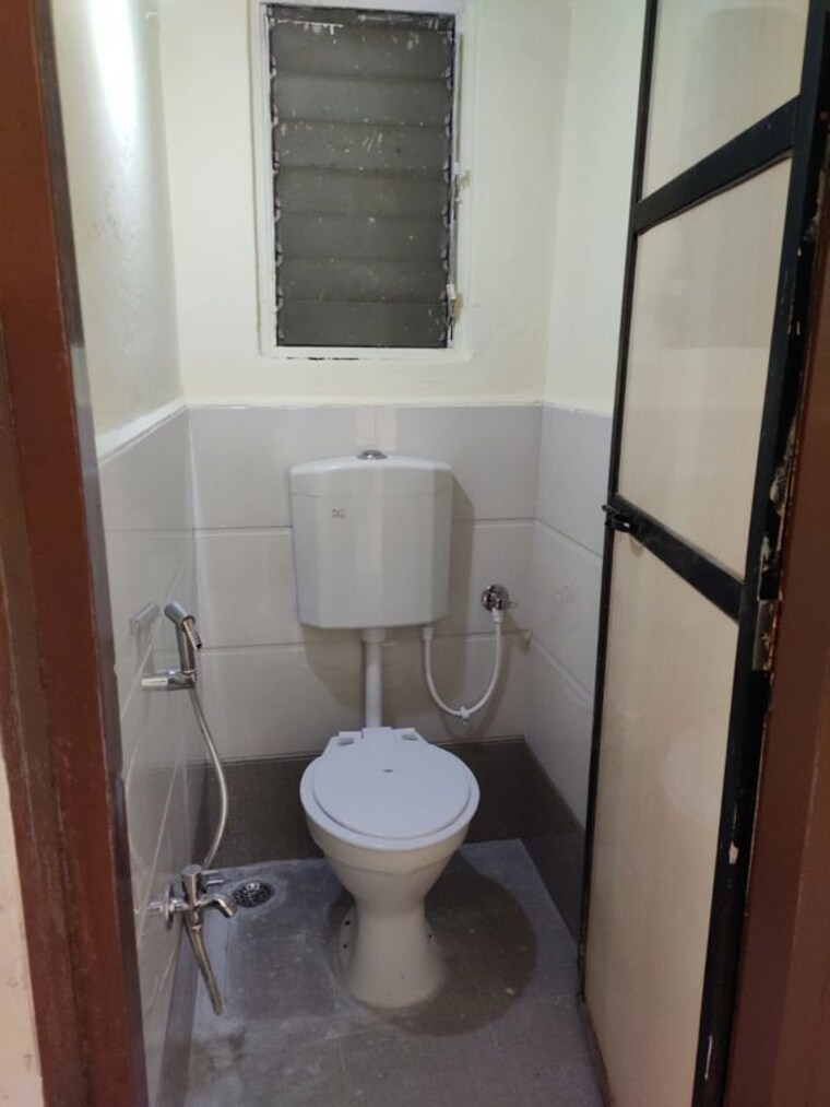 Bathroom, arpan-chs-kharghar 1 Bedroom 400 Sq.Ft. Apartment In Kharghar Sector 21 Navi Mumbai 10112732