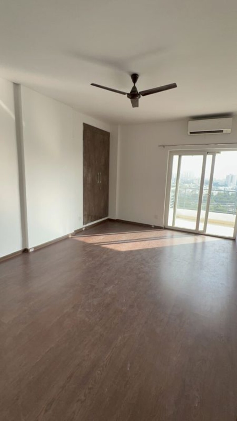 Room, spaze-privy-at4 3 Bedroom 1918 Sq.Ft. Apartment In Sector 84 Gurgaon 10112654