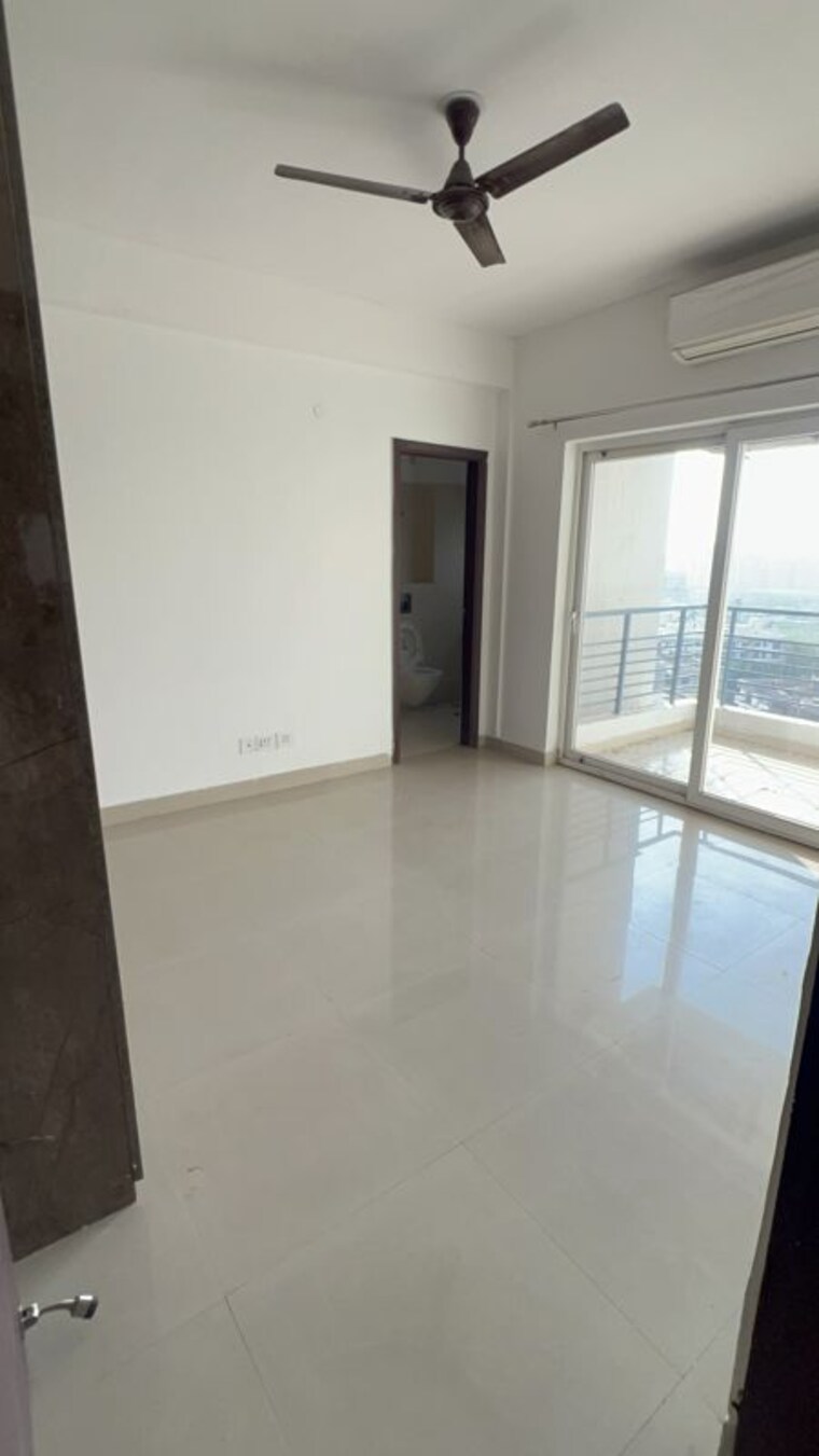 Room, spaze-privy-at4 3 Bedroom 1918 Sq.Ft. Apartment In Sector 84 Gurgaon 10112654