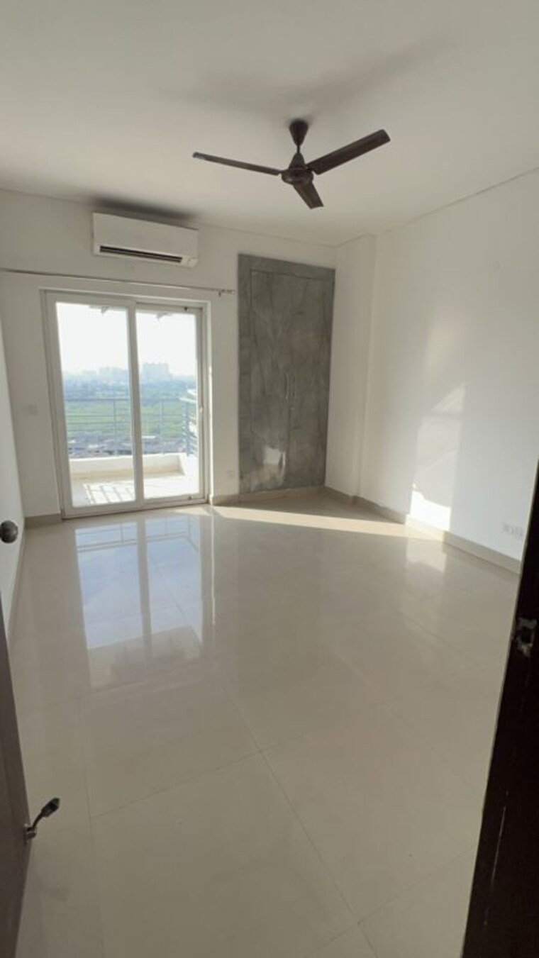 Room, spaze-privy-at4 3 Bedroom 1918 Sq.Ft. Apartment In Sector 84 Gurgaon 10112654