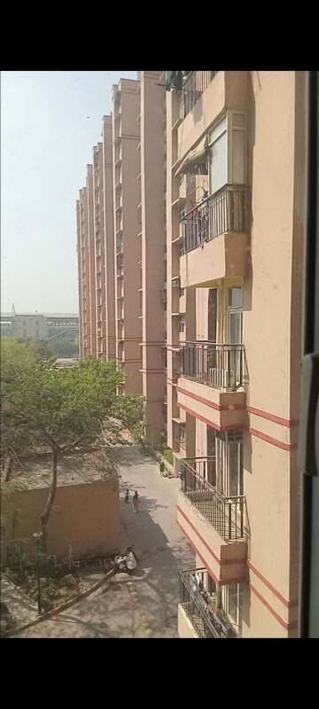 2.5 BHK Apartment – Exterior View View at Amrapali Princely Estate, Sector 76 - for Rent