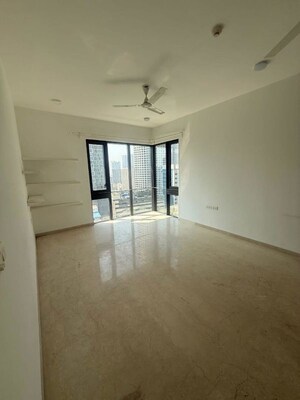 2 BHK Apartment For Rent in Lodha The Park, Worli