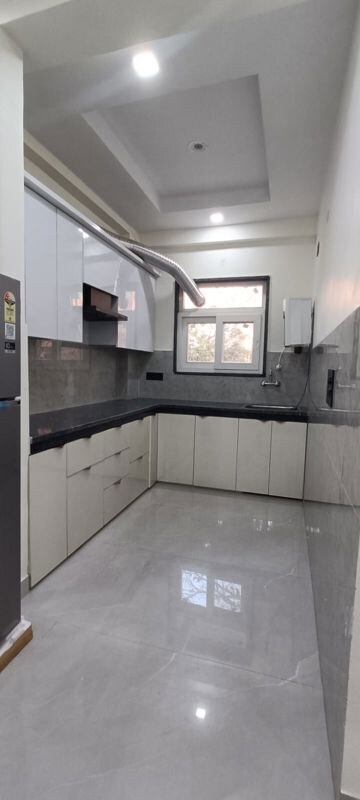 Kitchen in 1 BHK Builder Floor at Sector 46 – for Rent