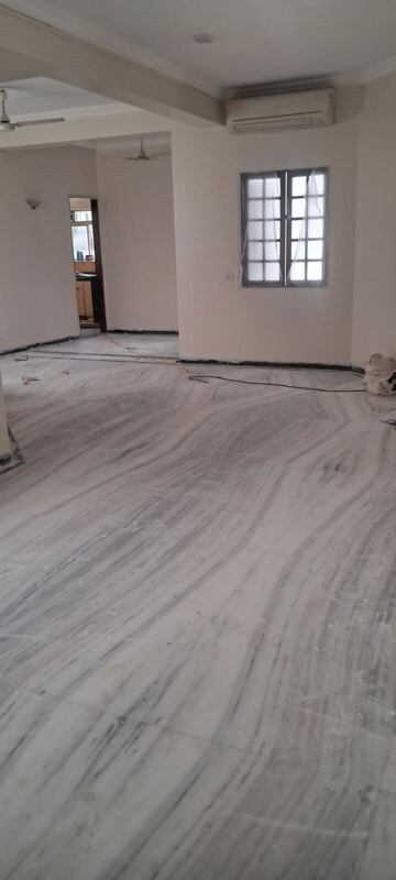 Master Bedroom in 3 BHK Villa at Juhu – for Rent