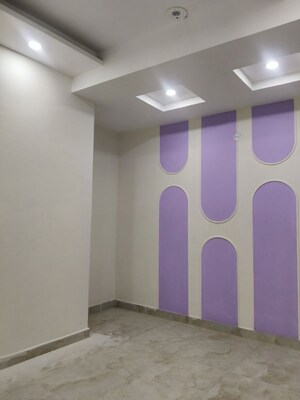 Room in 3 BHK Builder Floor at Sector 73 – for Sale