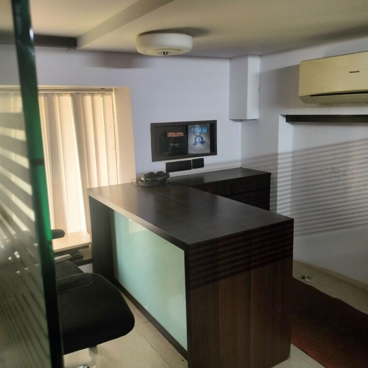 Kitchen, oberoi-chambers Commercial Office Space 800 Sq.Ft. In Andheri West Mumbai 9163831