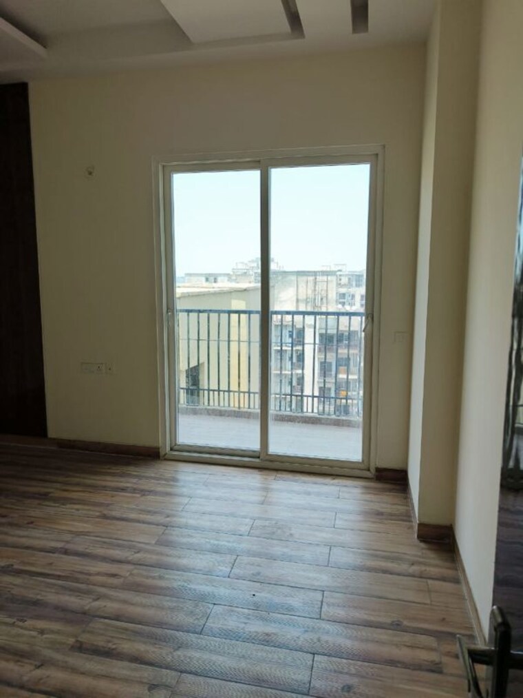 Room, renowned-renox-thrive 3.5 Bedroom 1905 Sq.Ft. Apartment In Sector 10 Greater Noida Greater Noida 10113075