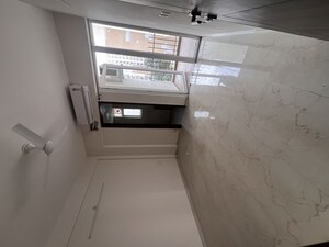 Furnished Amenities in 2.5 BHK Apartment at Smart World Gems, Sector 89 – for Rent