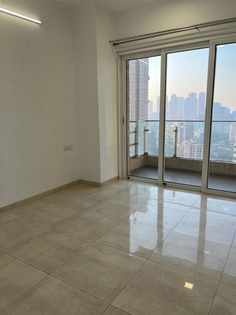 Room, l-t-crescent-bay-t2 3 Bedroom 1890 Sq.Ft. Apartment In Parel Mumbai 10113074