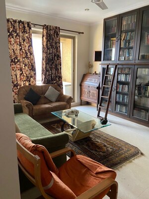 Living Room in 3.5 BHK Apartment at Oberoi Sky Gardens, Andheri West – for Rent