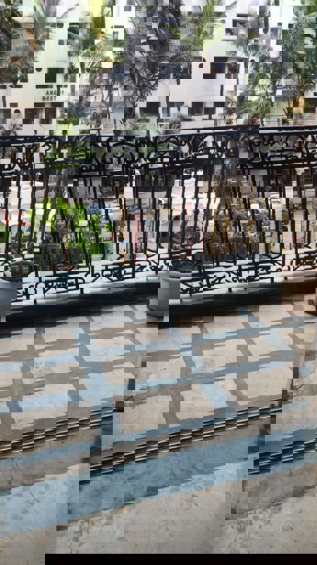 Office Space For Rent in Crystal Paradise