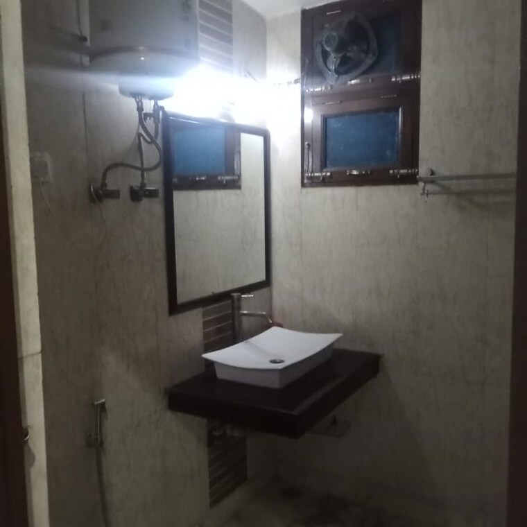 Bathroom, sector 8 dwarka 2 Bedroom 750 Sq.Ft. Builder Floor In Sector 8 Dwarka Delhi 10113158
