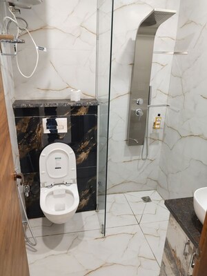 Bathroom in 1 BHK Builder Floor at Sector 43 – for Rent