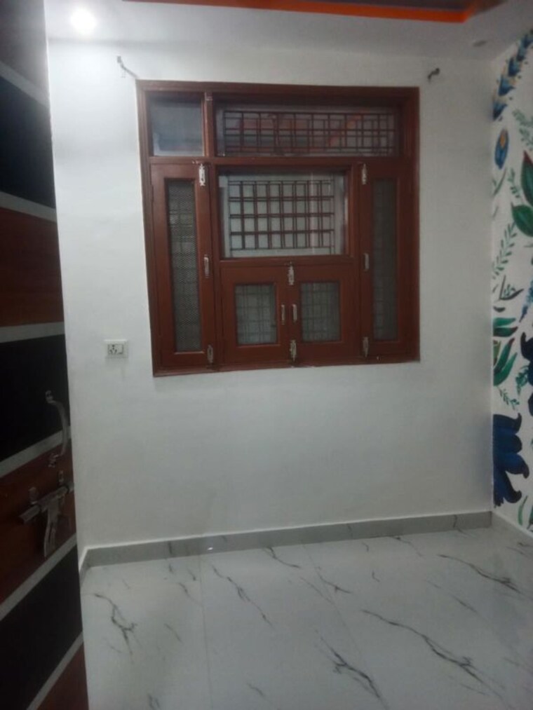 Bathroom, vipin garden 4 Bedroom 120 Sq.Yd. Builder Floor In Vipin Garden Delhi 10113217