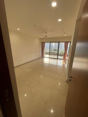 4 BHK Apartment For Rent in Raiaskaran Parthenon, Andheri West