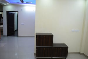  3.5 BHK Apartment at Renowned Renox Thrive, Sector 10 Greater Noida – for Sale