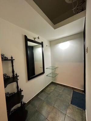 Room in 3 BHK Apartment at Gold Platz, Richmond Town – for Rent