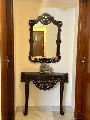 Furnished Amenities in 3 BHK Apartment at Richmond Premier, Richmond Road – for Rent