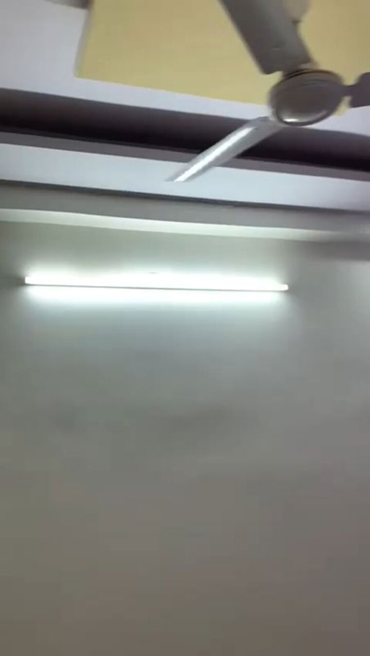 undefined, vipin garden 3 Bedroom 90 Sq.Yd. Builder Floor In Vipin Garden Delhi 10113427