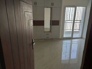 3.5 BHK Apartment For Sale in Renowned Renox Thrive, Sector 10 Greater Noida