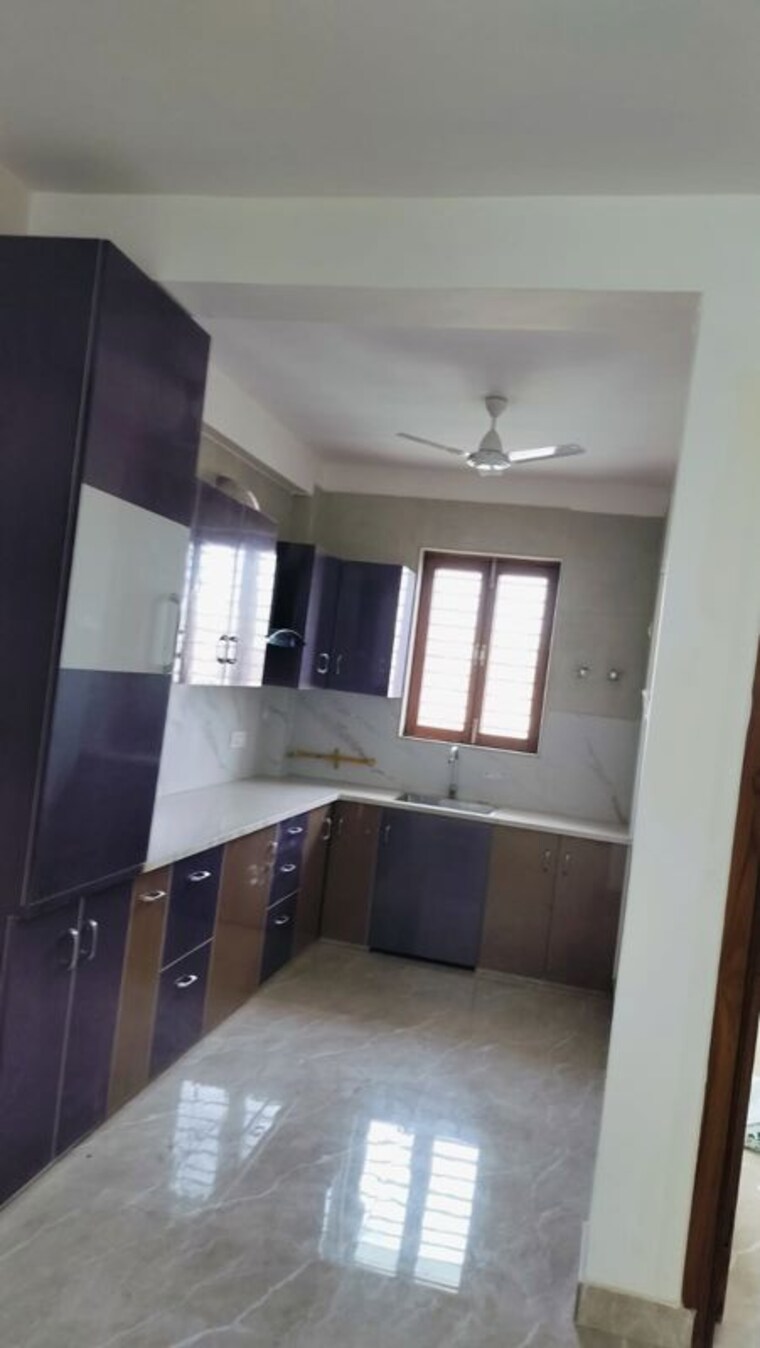 Kitchen, bptp-parkland-pride 3 Bedroom 190 Sq.Yd. Builder Floor In Sector 77 Faridabad 10113521