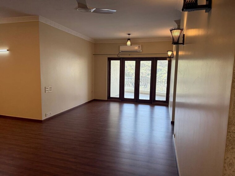 Room, brigade-coronet 3 Bedroom 3000 Sq.Ft. Penthouse In Vasanth Nagar Bangalore 9877954
