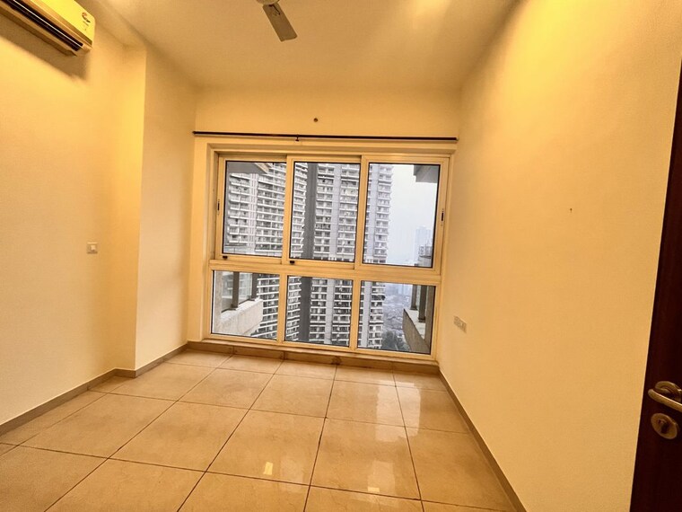 Room, l-t-crescent-bay-t2 3 Bedroom 1190 Sq.Ft. Apartment In Parel Mumbai 10113517