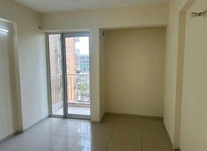 Room in 1 BHK Apartment at Wave Dream Homes, Wave City – for Rent