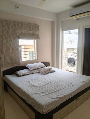 Bedroom in 2 BHK Apartment at Vastrapur – for Rent