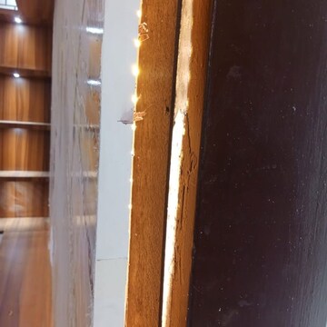 Furnished Amenities in 4 BHK Builder Floor at Sector 61 – for Sale